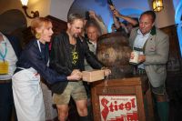 Nicole Beutler und Philipp Hochmair (c) Stiegl Neumayr