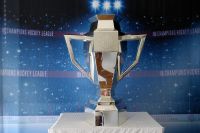 Champions League Trophäe (c) Maier